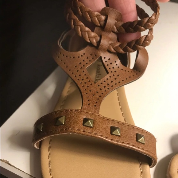 Sold - Picture 3 of 4